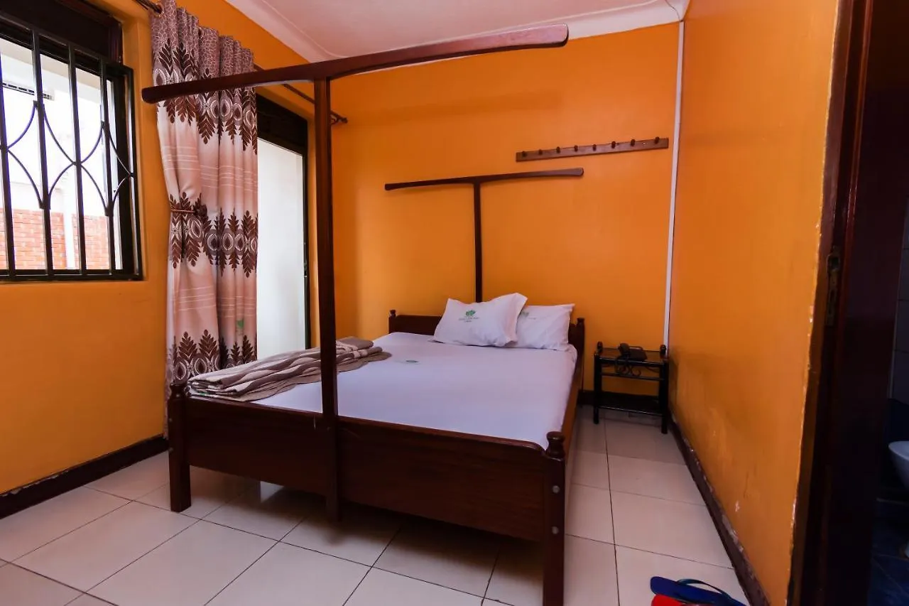 Royal Lake View Gardens Kampala Bed & Breakfast